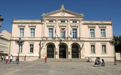 Servicios públicos con personal bajo mínimos en el Ayuntamiento.