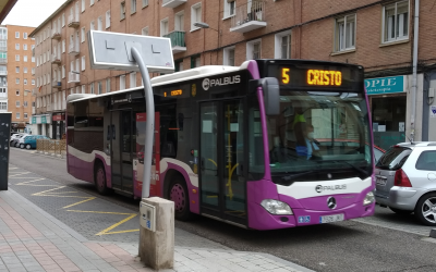 Criticamos la antigüedad  de los autobuses municipales